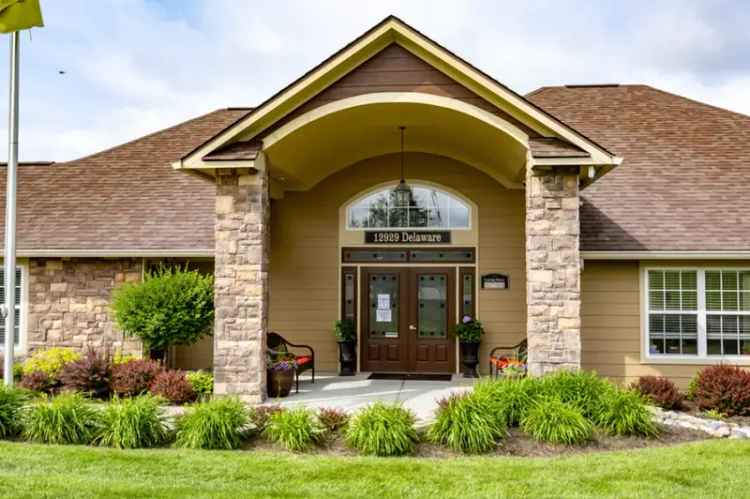 Rent Apartments in The Heights at Delaware Ridge with Community Features