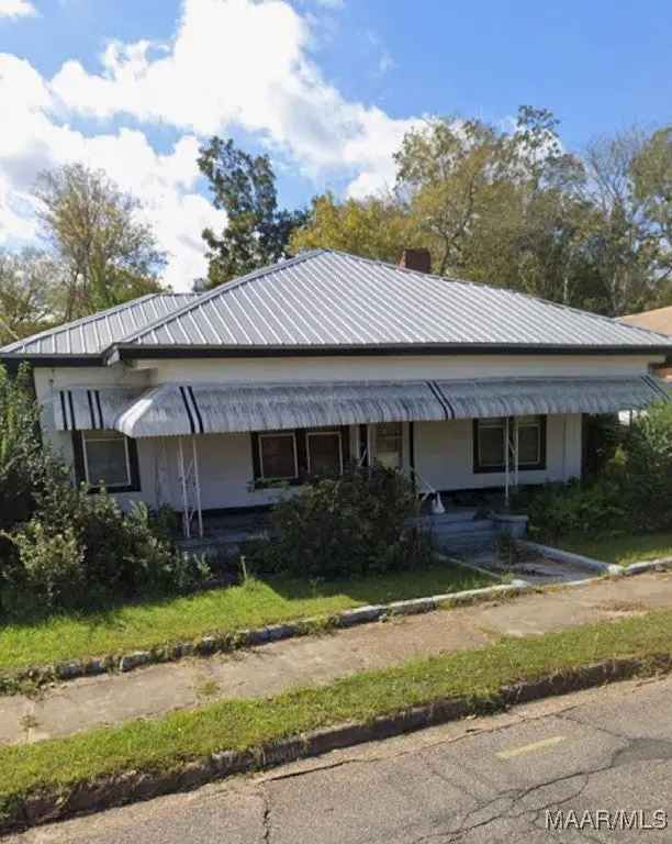 Investors buy property with rental potential in great location