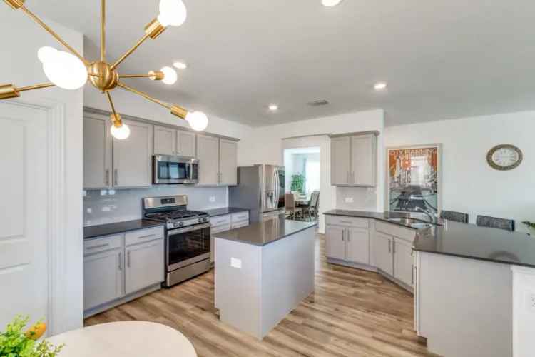 Rent Beautiful Home in Sendera Ranch with Spacious Layout and Modern Finishes