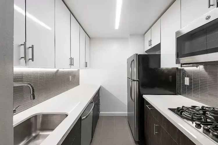 Rent Huge Apartment Unit 3 Bed in Amazing Lexington Ave Location