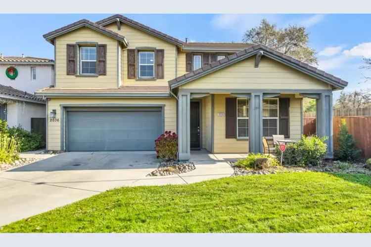 Buy Semi Custom Home in Lodi CA with Spacious Living and Great Schools