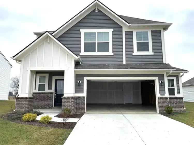 Luxury home for rent in Whitestown with great space and amenities