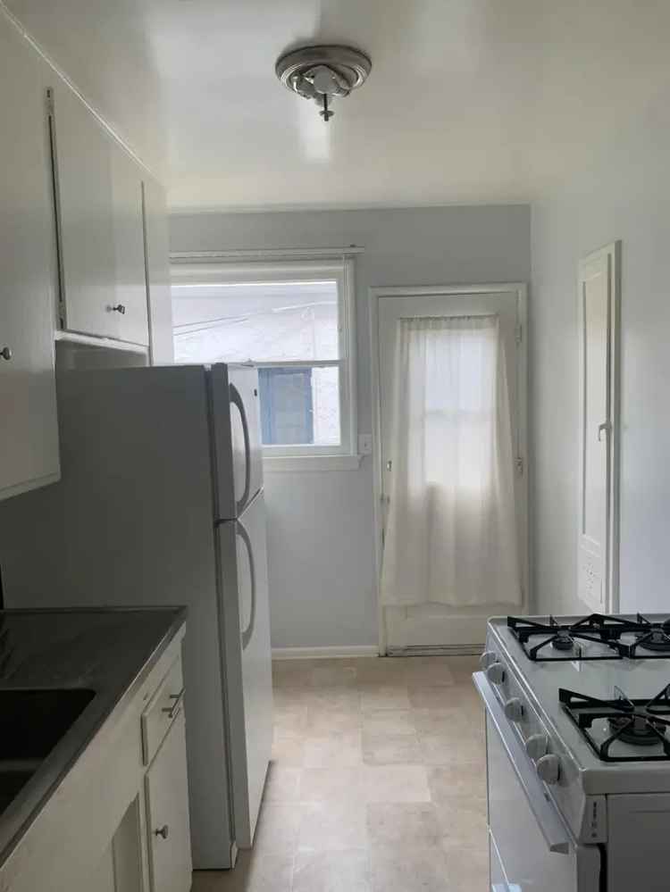 Rent Large Studio Apartment with Parking Available