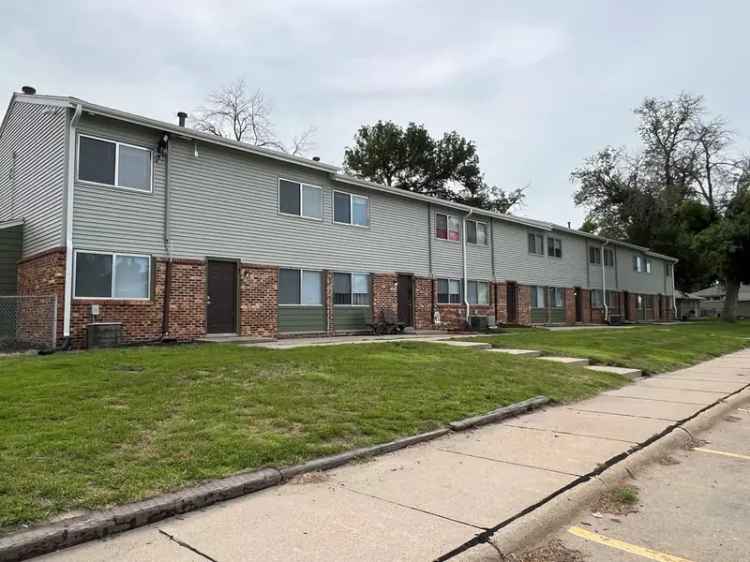 Rent Northgate Residential Townhomes in Ideal Location