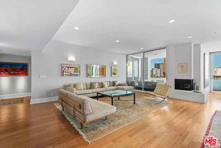 House For Sale in 1333, South Beverly Glen Boulevard, Los Angeles, California