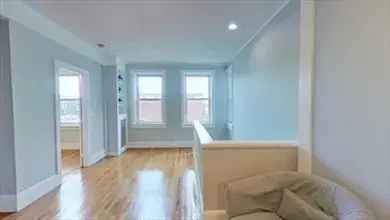 Spacious Bi-level Apartment for Rent in Allston with 4 Bedrooms