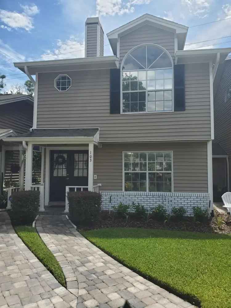 Townhome for Rent in Lake Frederika with Pool and Gym Access