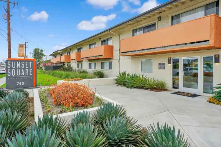 Rent Sunset Square Apartments in West Covina with Premium Features