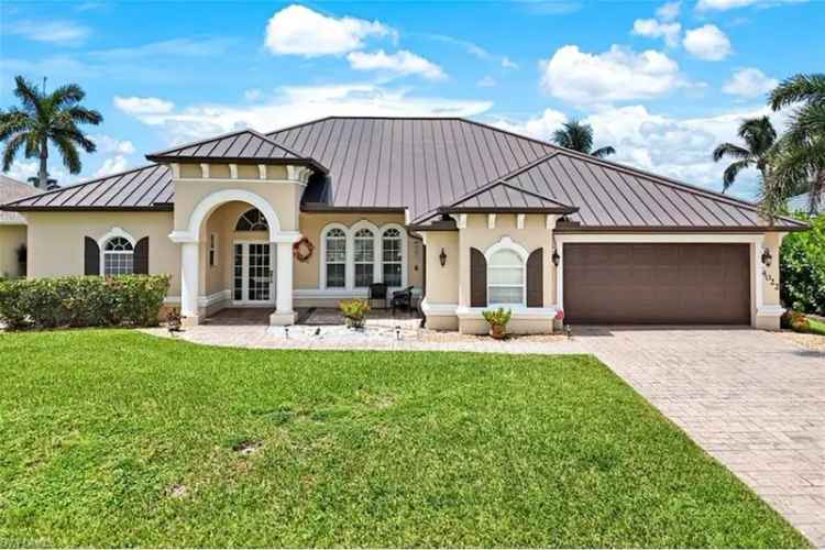 House For Sale in 4022, Southwest 28th Place, Cape Coral, Florida