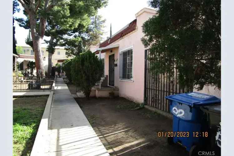 Rent Bungalows in Gated Community Near Los Feliz Area with Upgrades