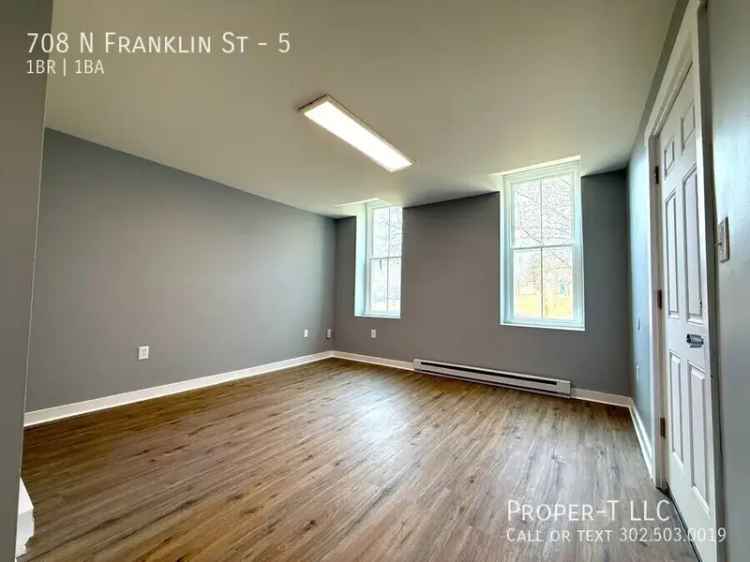 Rent Cozy Apartment Unit in Wilmington with Historic Charm and Park Access