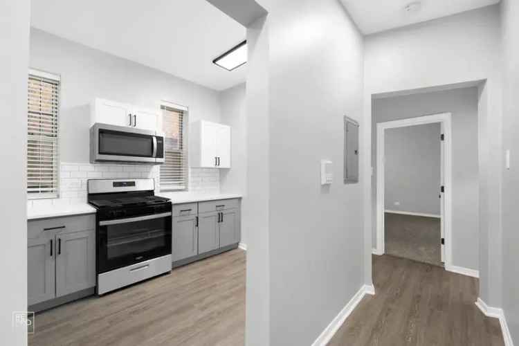 Rent 2-3 Bedroom Apartments in Bronzeville with Great Amenities