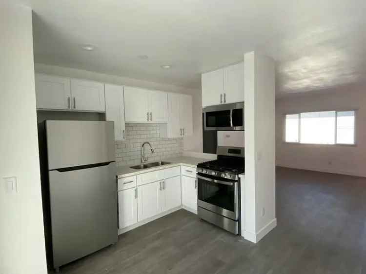 Rent Apartments in Gated Community Near USC with Modern Amenities