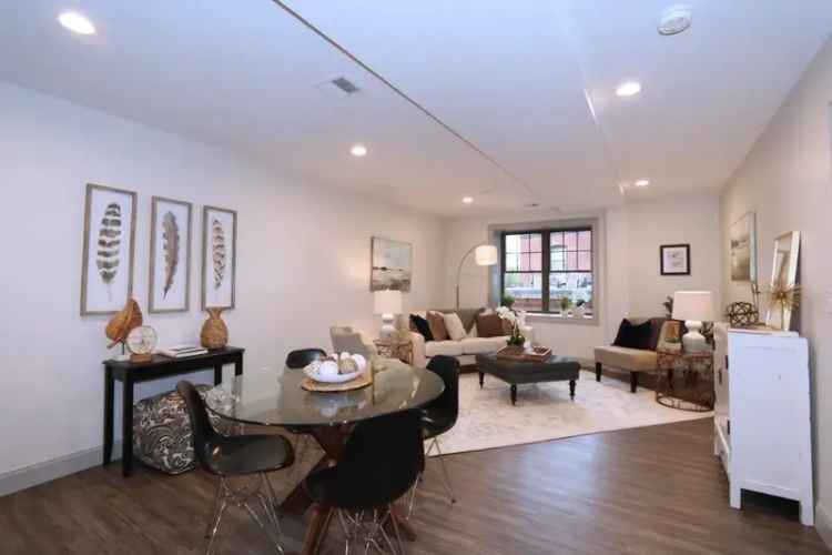 Rent Apartments in Thread Hyde Park with Exceptional Amenities