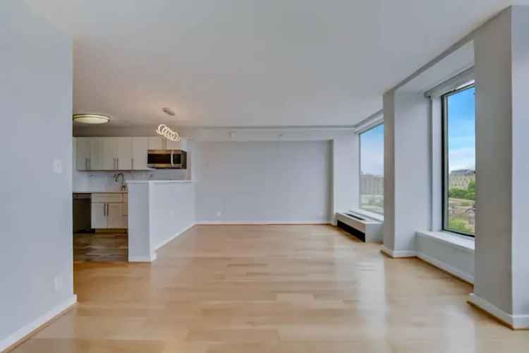 Apartment for Rent in SW Waterfront with Modern Features and Amenities