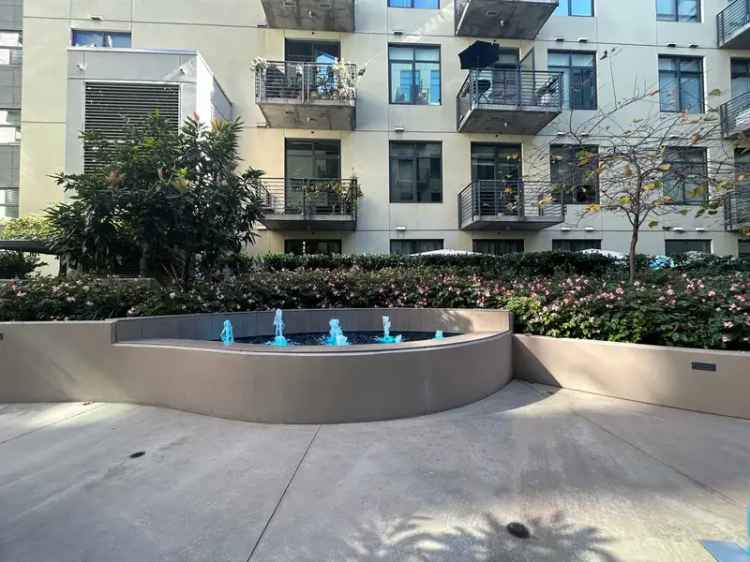 Rent Modern Condo in San Diego with Gym and Rooftop Views