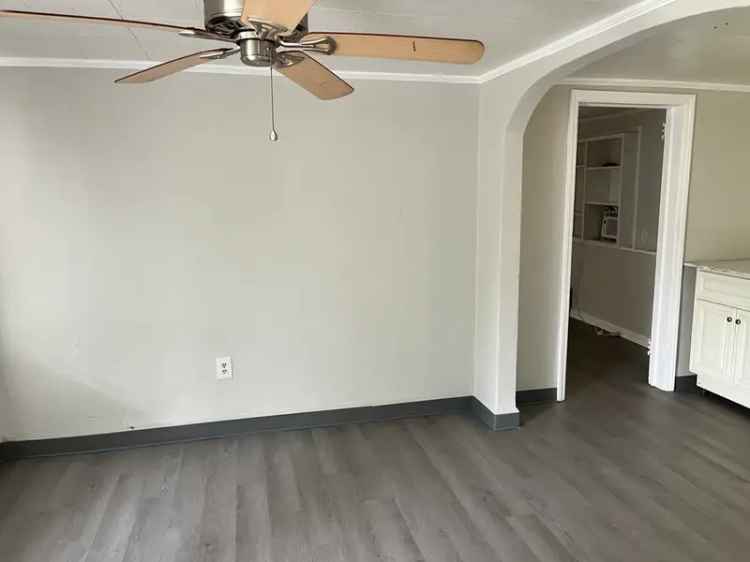 Rent Apartment Unit Close to AU and Downtown with New Flooring