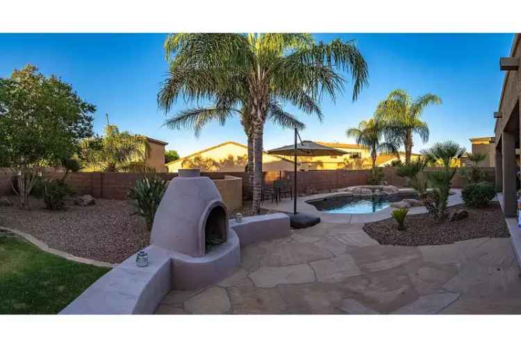 Rent Family Home with Pool and Movie Room Near Lake Sahuarita