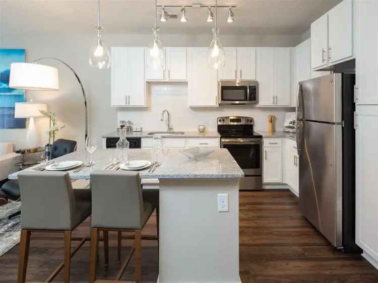 Rent Apartments in Charlotte with Modern Features Near Park Road