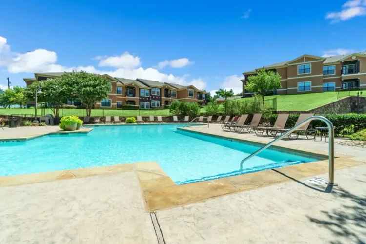 Rent Luxury Apartments in Weatherford with Scenic Views