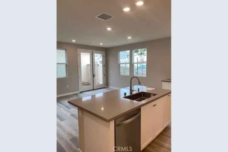 Own a Brand New Condominium in Ventura with 4 Bedrooms and Pool Access