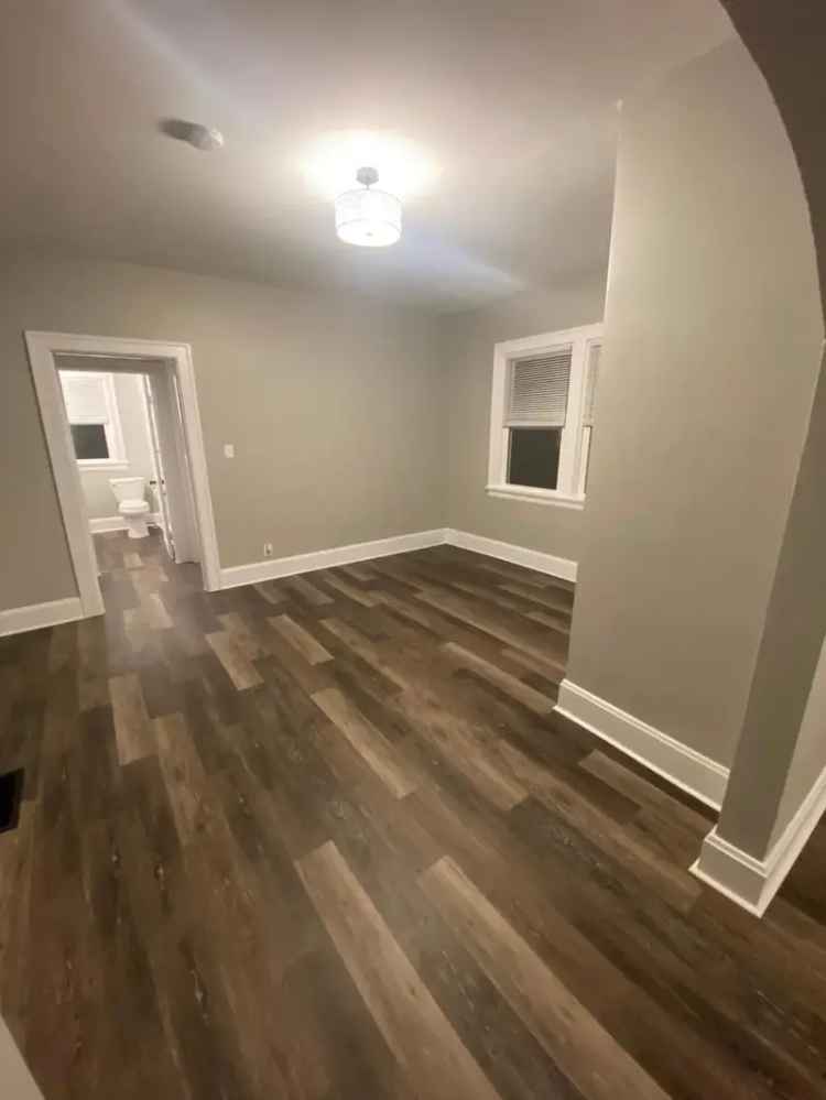 Rent 1 Bedroom Apartment in Norwood with Modern Finishes