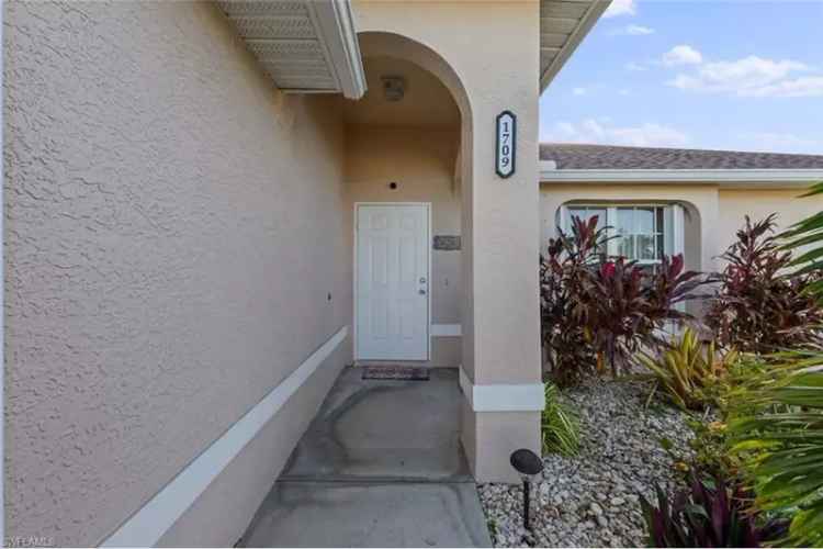 House For Sale in 1709, Southwest 15th Place, Cape Coral, Florida