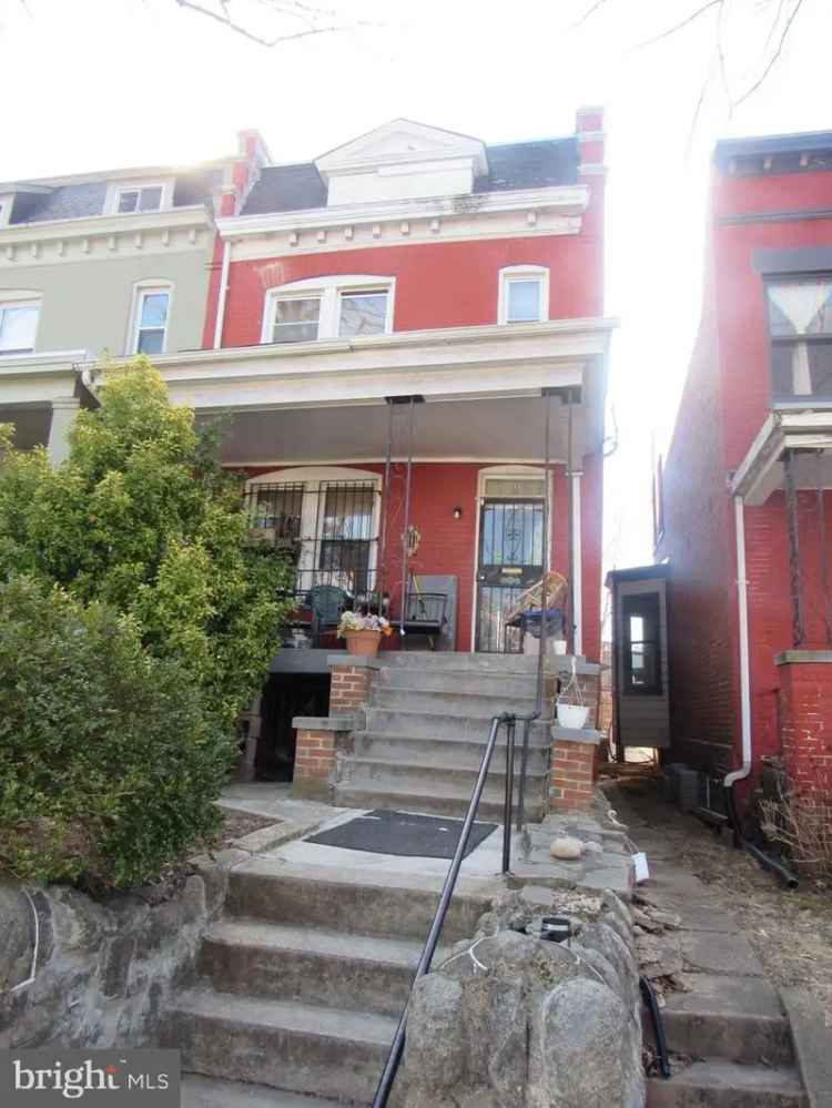 House For Sale in 932, Shepherd Street Northwest, Washington, District of Columbia