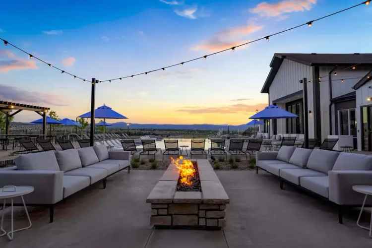 Rent Alana Apartments in Castle Rock with Stunning Views and Convenience