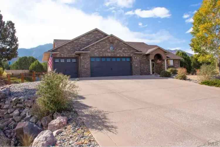 Exquisite rancher home for sale with luxury features and stunning views