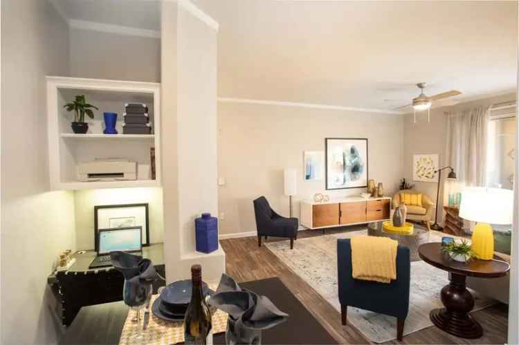 Rent Luxury Apartments at Biscayne Bay with Resort-Style Amenities