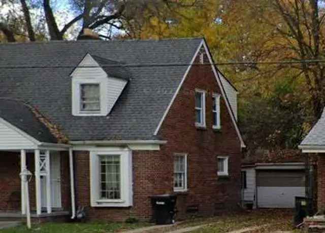 House For Sale in 18967, Evergreen Road, Detroit, Michigan