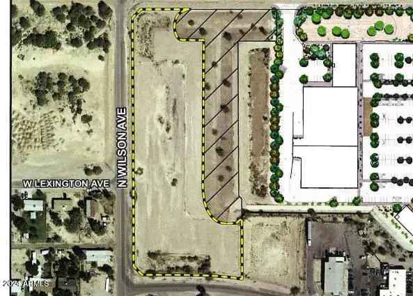 Commercial land buy in Maricopa with prime location and amenities