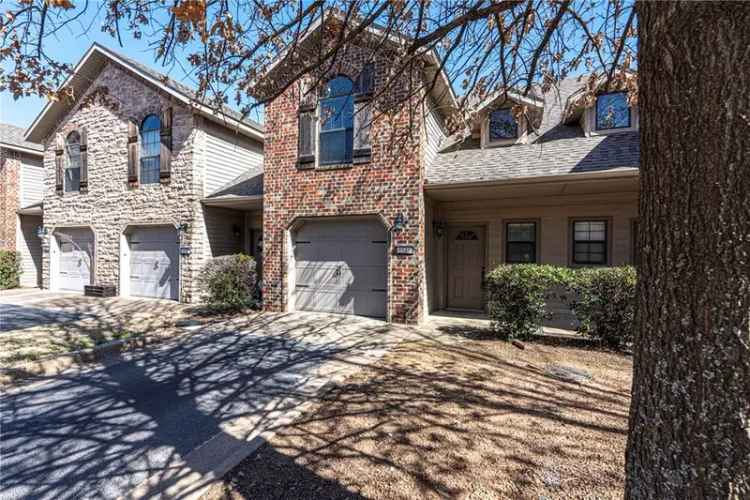 House For Sale in 3541, West Chevaux Drive, Fayetteville, Arkansas