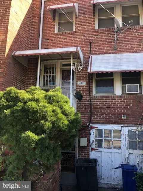 House For Sale in 612, 21st Street Northeast, Washington, District of Columbia