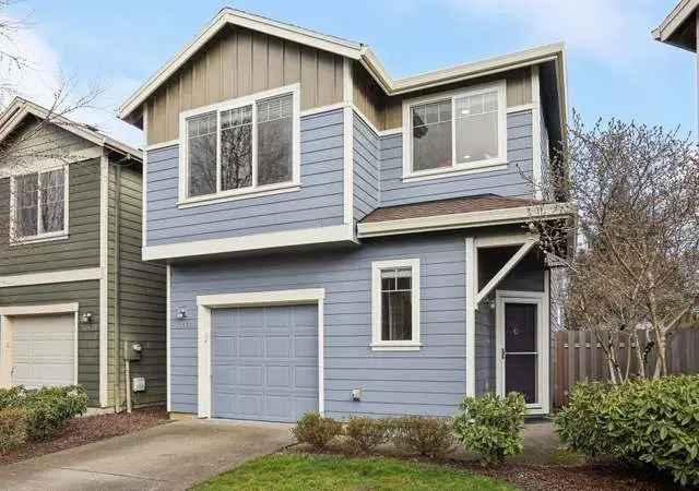 House For Sale in 10664, Southeast 75th Avenue, Milwaukie, Oregon