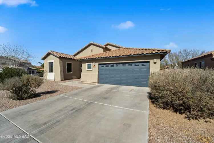 House For Sale in 11148, West Caracara Drive, Marana, Arizona