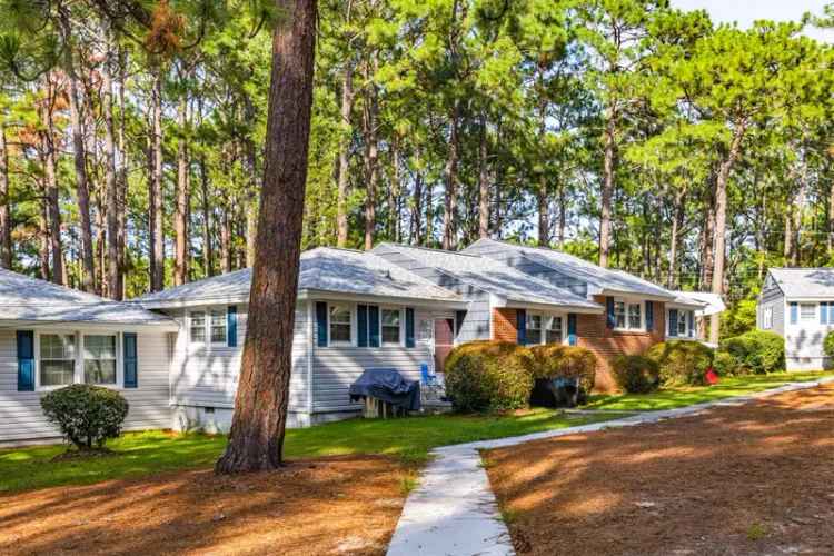 Rent Gorgeous Apartments in Southern Pines NC with Private Entrance and Yard