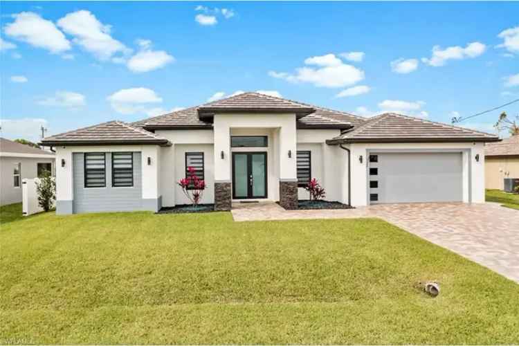 Buy luxury home in Florida with stunning features and turnkey convenience