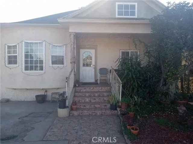 House For Sale in 1210, East Adams Boulevard, Los Angeles, California