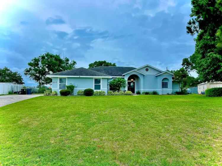 Rent Gorgeous Home in Auburndale Florida with Spacious Features