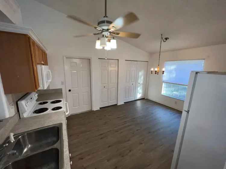 Home for Rent in Southwinds Loop with Recent Upgrades and Family Features