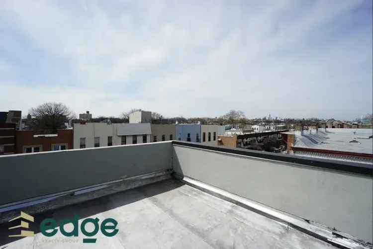 Penthouse rent Bushwick with private roof deck and skyline views