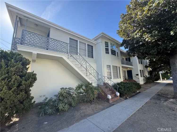 House For Sale in 5076, Pickford Street, Los Angeles, California