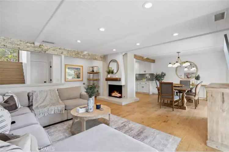 House For Sale in 2036, Vista Cajon, Newport Beach, California