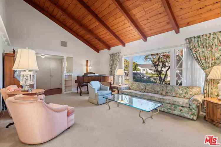 House For Sale in 735, Ocampo Drive, Los Angeles, California