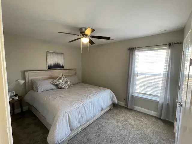 Rent Apartments in Avalon at North Charleston with modern amenities