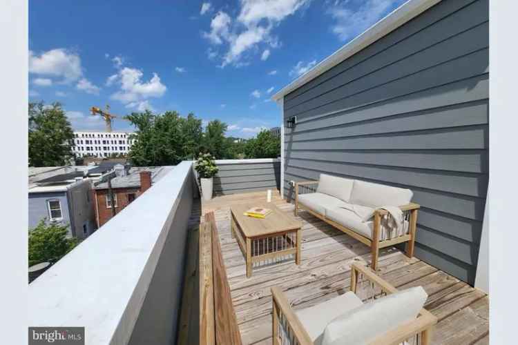 Buy New Construction Townhome with Rooftop Deck and Courtyard