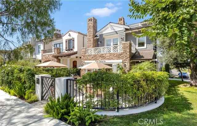 House For Sale in 621, Poppy Avenue, Newport Beach, California