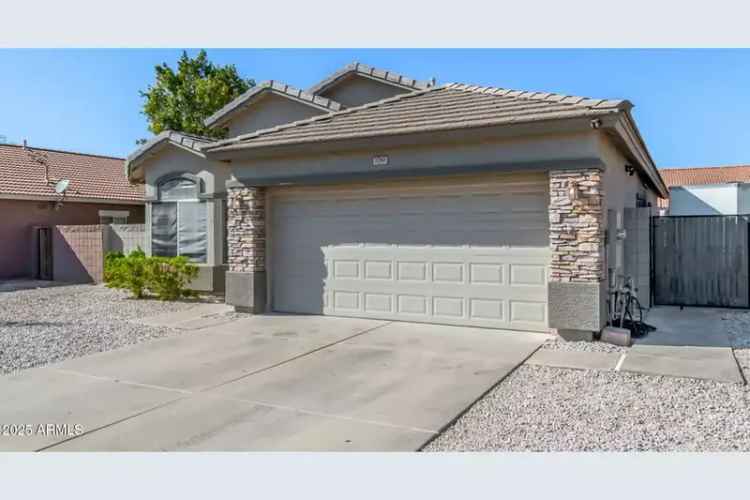 Buy Updated House in San Tan Ranch with 3 Bedrooms and 2 Bathrooms